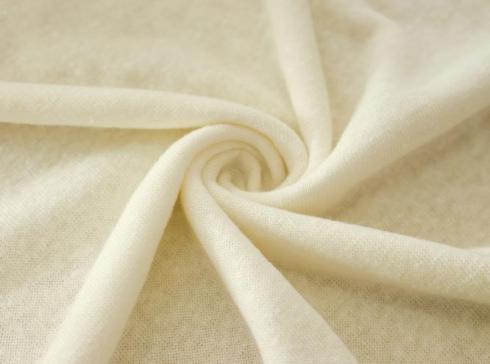 Descubre la combinación perfecta de comodidad y rendimiento con el tejido Jersey de lino